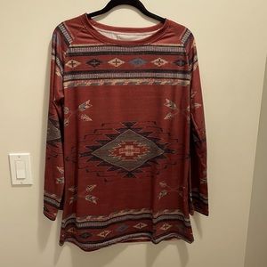 2/$20💕Navajo design top M
